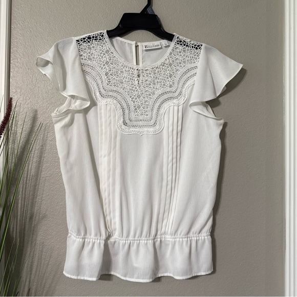 New York & Company Tops - #620 New york & company Crochet ruffle blouse size medium